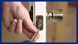 Winnetka Locksmith Winnetka, CA 818-531-9695 - emergency-locksmith-opening