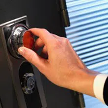 Winnetka Locksmith Winnetka, CA 818-531-9695 Winnetka Locksmith Winnetka, CA 818-531-9695 - sb-com-01